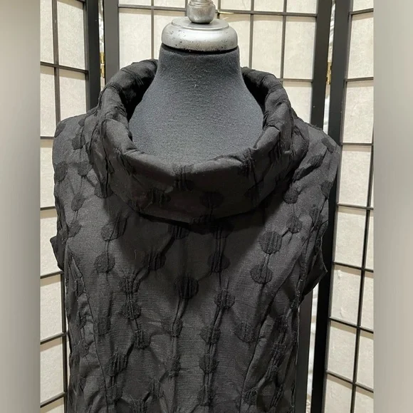 Niche Black Textured TUNIC DRESS, COWL NECK, TUCK HEMLINE, MADE IN USA, SIZE M - Picture 4 of 14